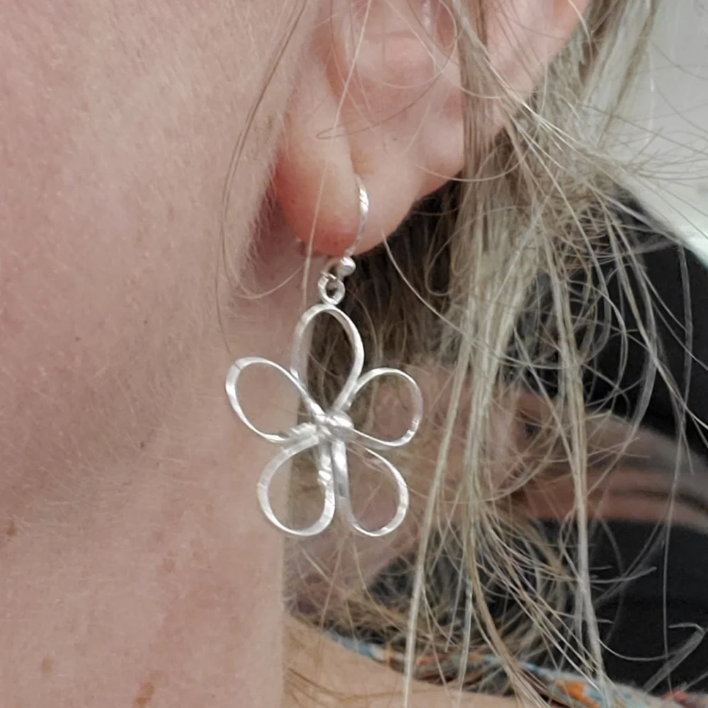 NWT Primrose Sterling Silver 925 Daisy Floral Dangle Earrings - Picture 4 of 11